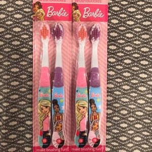 Barbie toothbrush set